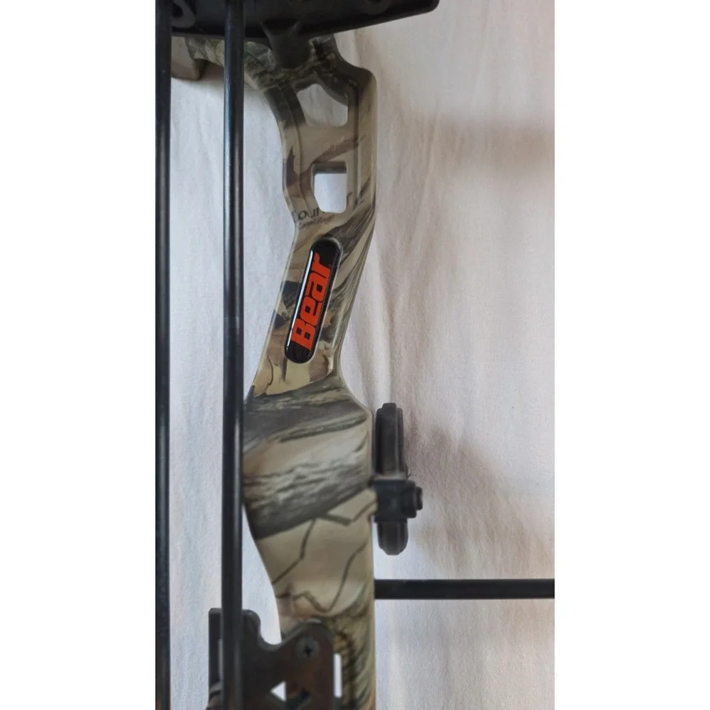 BEAR ARCHERY BRAVE COMPOUND BOW RH RIGHT HAND CAMO YOUTH HUNTING PACKAGE